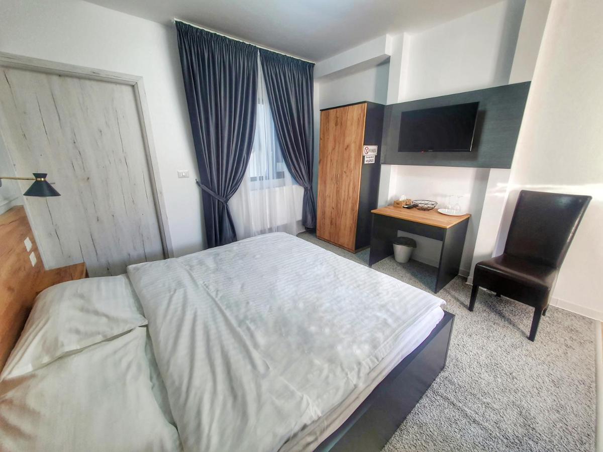 Vily Luxury Rooms Focsani Exterior photo
