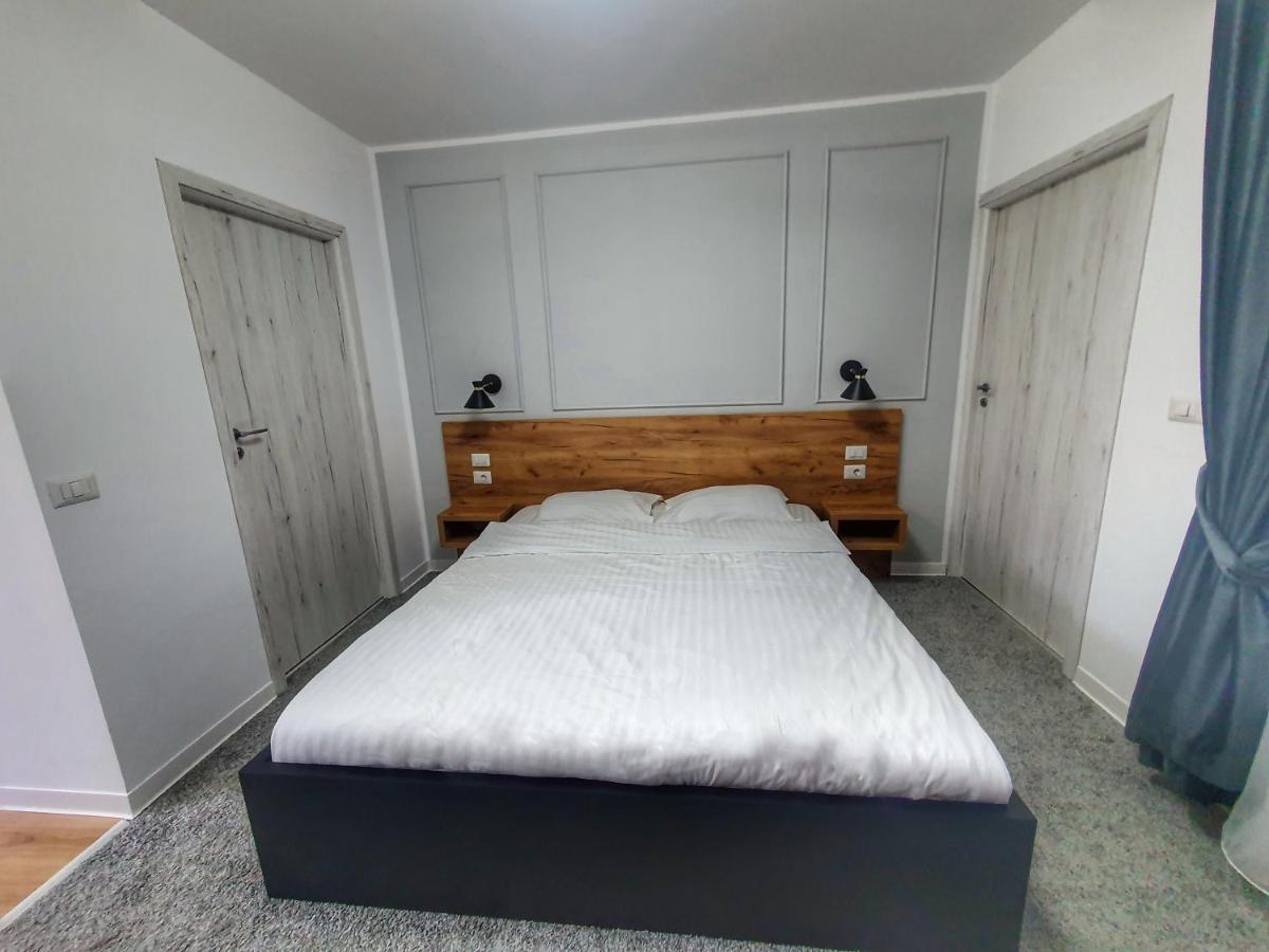 Vily Luxury Rooms Focsani Exterior photo