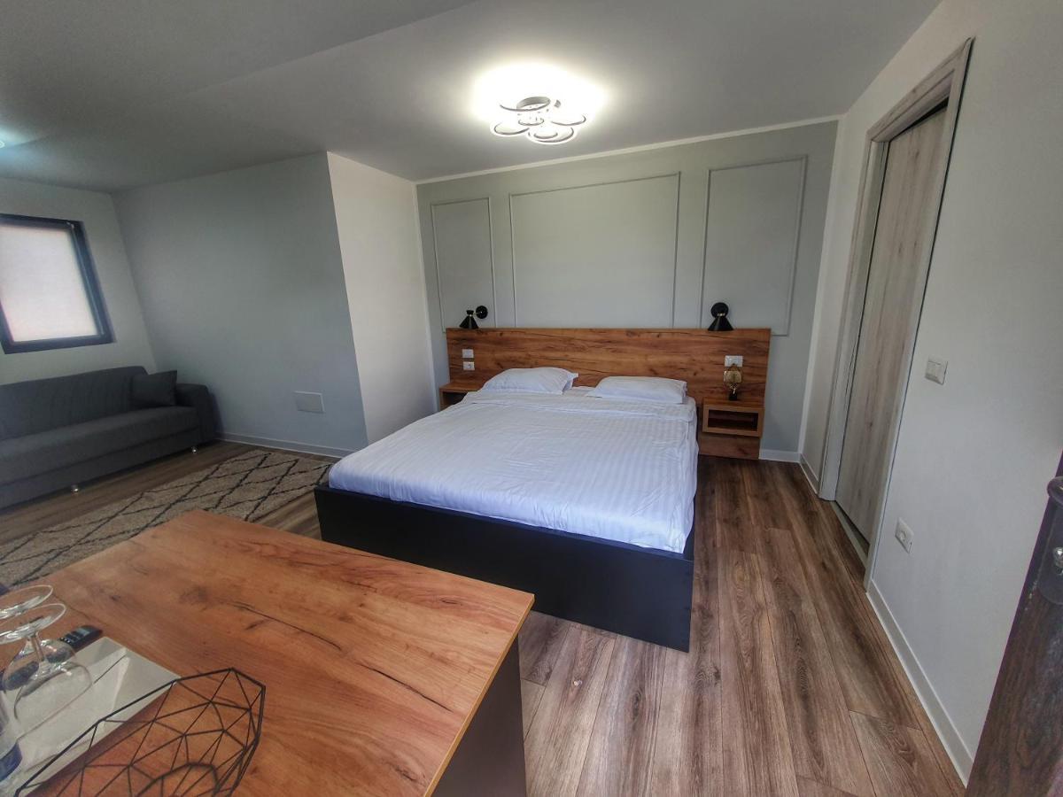 Vily Luxury Rooms Focsani Exterior photo