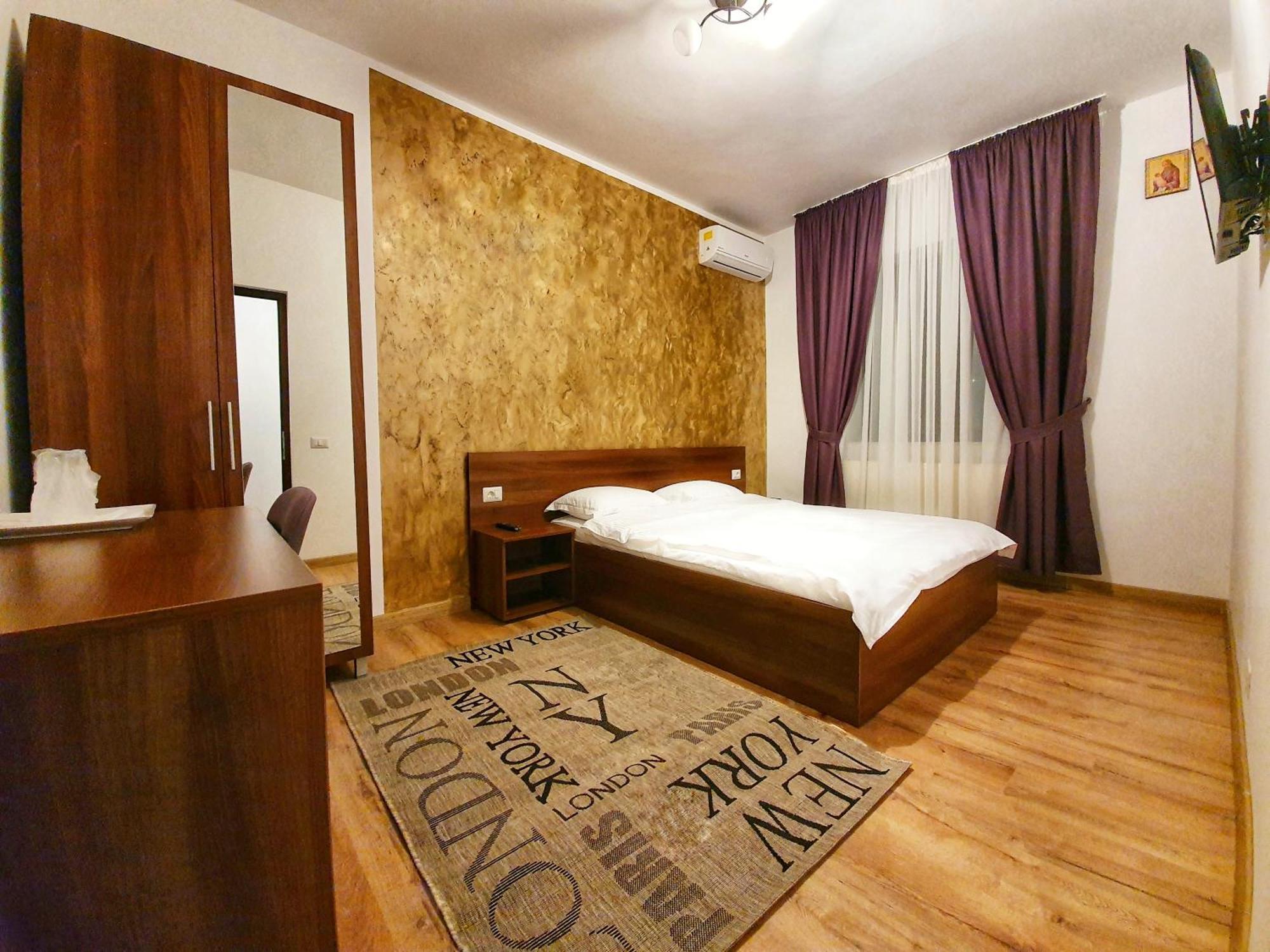 Vily Luxury Rooms Focsani Exterior photo