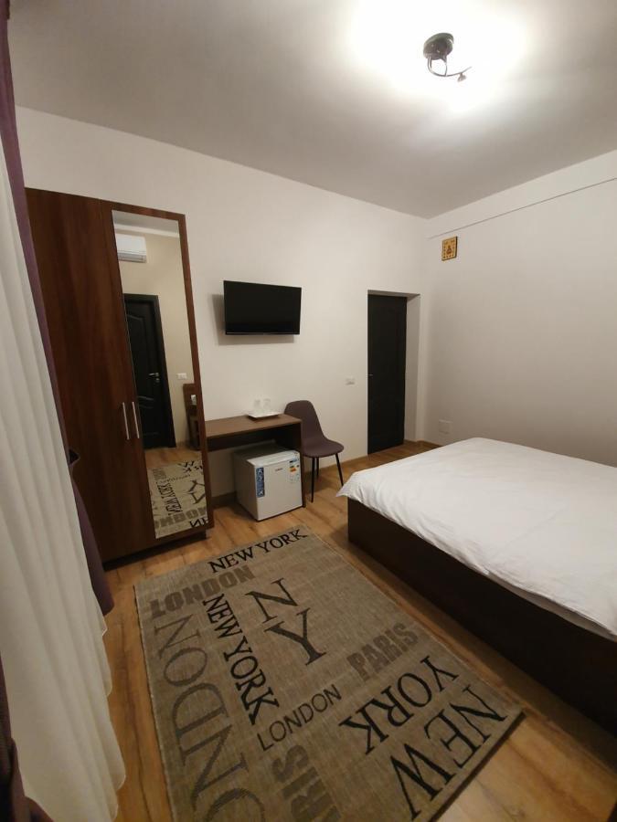 Vily Luxury Rooms Focsani Exterior photo