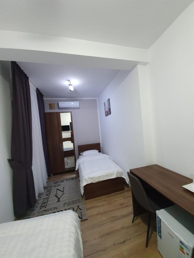 Vily Luxury Rooms Focsani Exterior photo